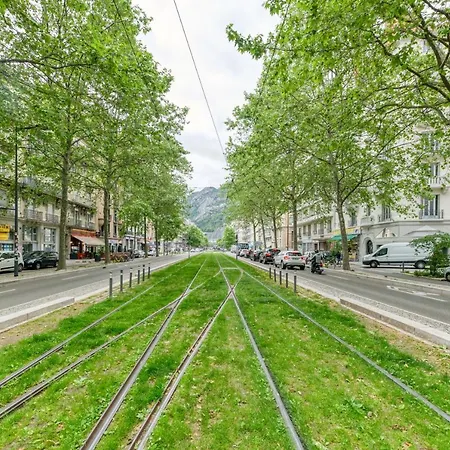 Le Prestige•gare•cours Jean Jaures•confort•netflix Apartamento