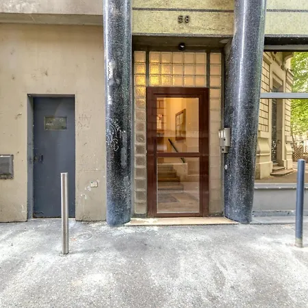 Le Prestige•gare•cours Jean Jaures•confort•netflix * Grenoble