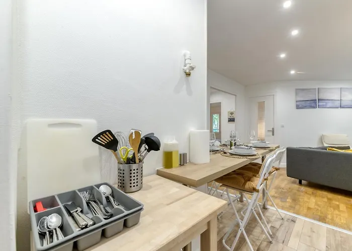 Le Prestige•gare•cours Jean Jaures•confort•netflix Daire