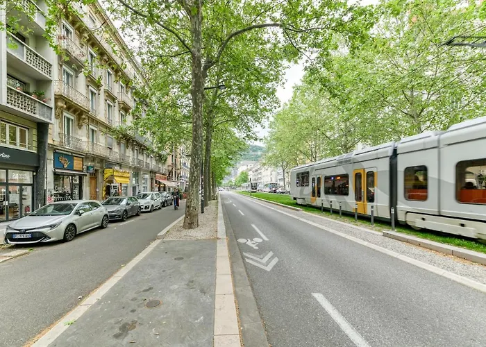 Daire Le Prestige•gare•cours Jean Jaures•confort•netflix Grenoble