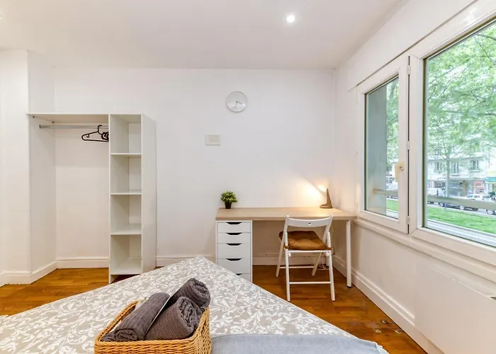 Le Prestige•gare•cours Jean Jaures•confort•netflix Daire