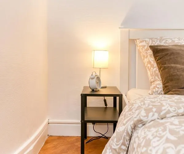 Le Prestige•gare•cours Jean Jaures•confort•netflix